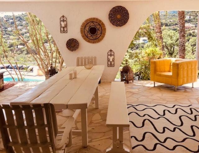 Hirondelles 35 Bed & Breakfast