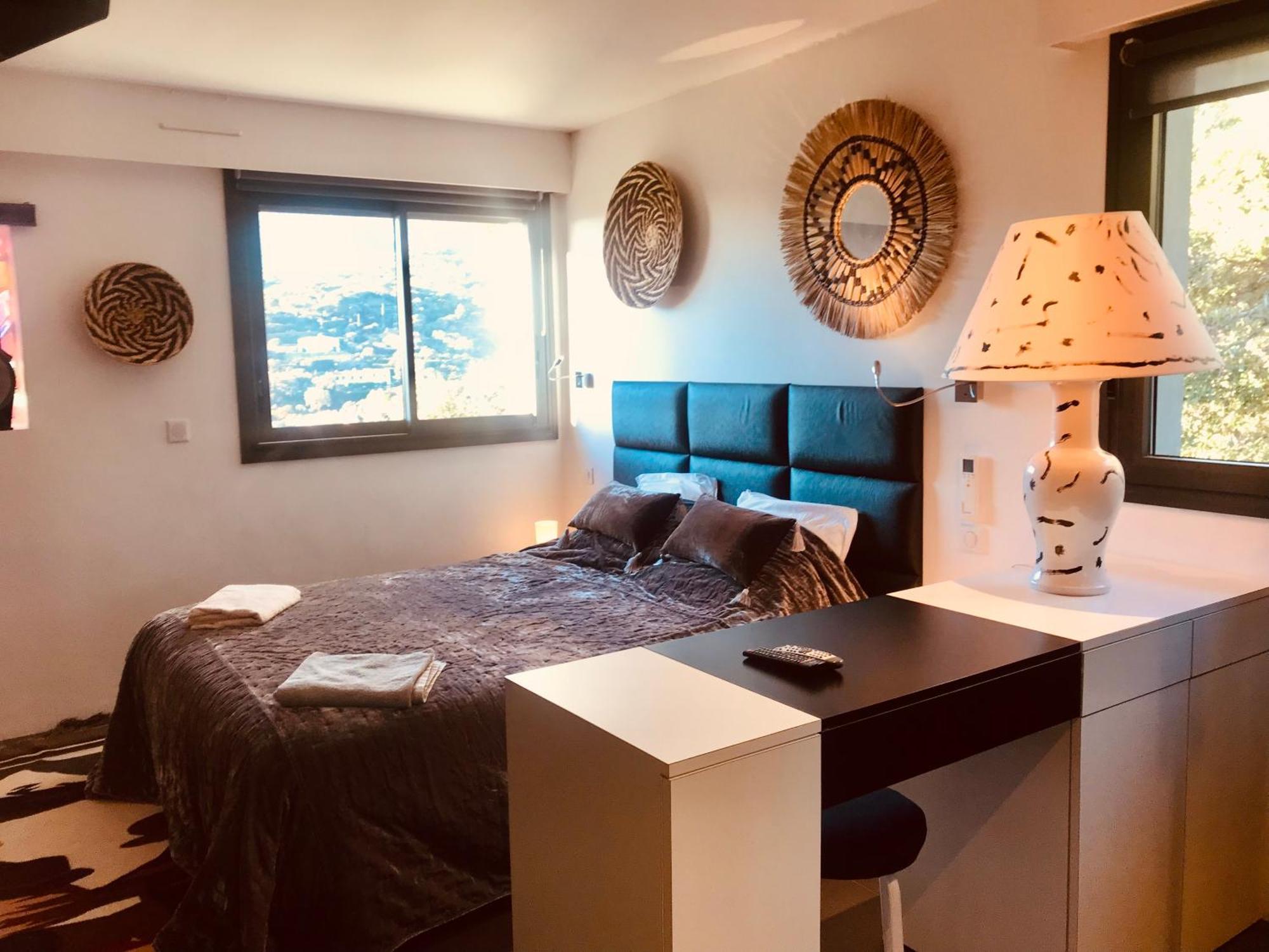 Hirondelles 35 Bed & Breakfast