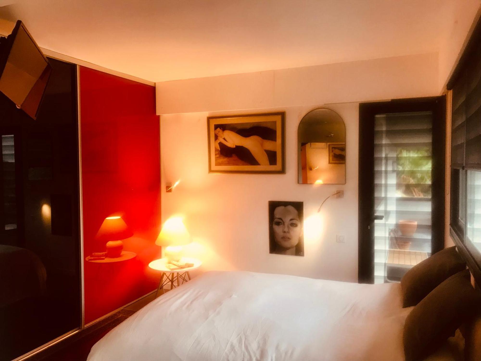 Bed & Breakfast Hirondelles 35 *